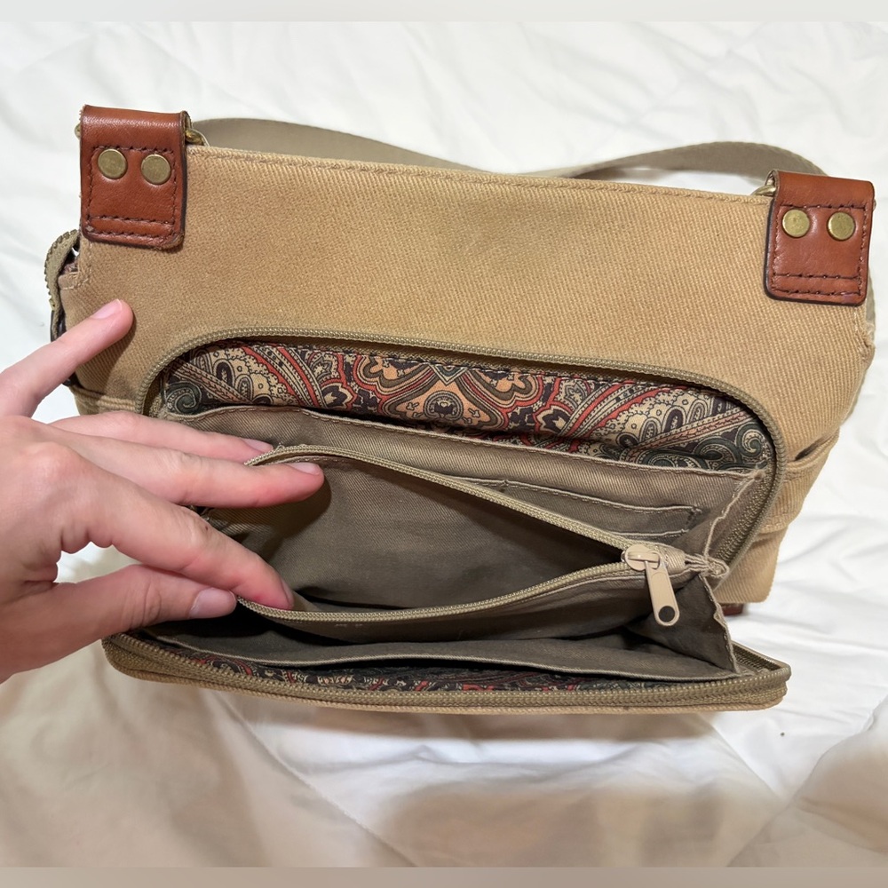 FOSSIL MESSENGER BAG - image 9